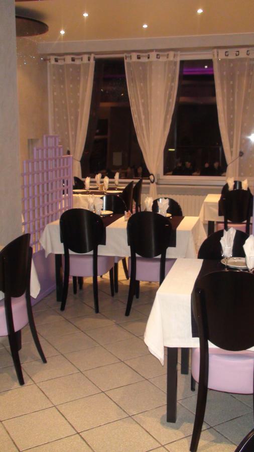 Chez Maxim Hotel Saint-Sauveur  Екстериор снимка