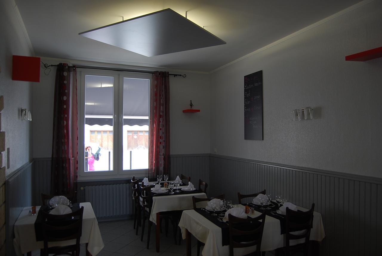 Chez Maxim Hotel Saint-Sauveur  Екстериор снимка
