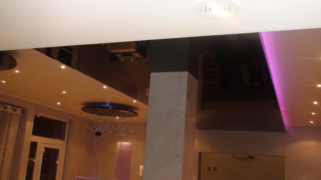 Chez Maxim Hotel Saint-Sauveur  Екстериор снимка