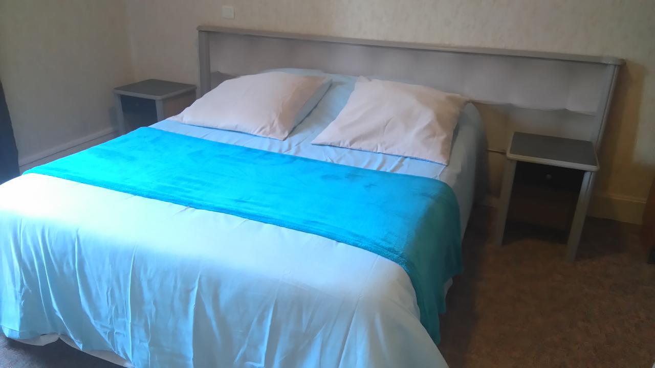 Chez Maxim Hotel Saint-Sauveur  Екстериор снимка
